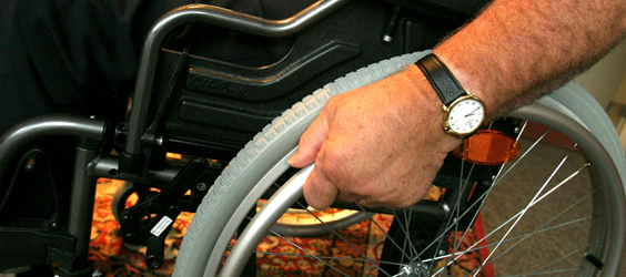 Skriv under: Bevar handicaphjælperordningerne 